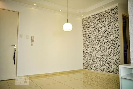Sala de apartamento para alugar com 2 quartos, 59m² em Vila das Mercês, São Paulo