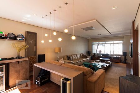 Sala de Estar de casa à venda com 4 quartos, 300m² em Planalto Paulista, São Paulo