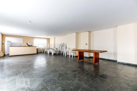 Apartamento à venda com 143m², 3 quartos e 1 vaga Apartamento à venda com 143m², 3 quartos e 1 vagaÁrea Comum - Salão de Festas
