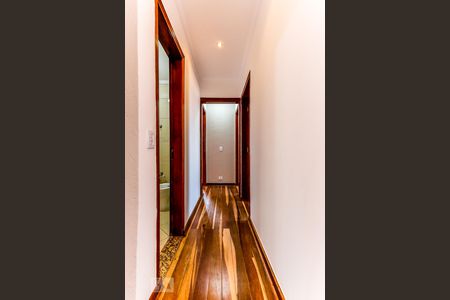 Corredor Quartos de apartamento à venda com 3 quartos, 143m² em Vila Gustavo, São Paulo