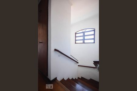 Escada de casa à venda com 3 quartos, 125m² em Vila Morse, São Paulo