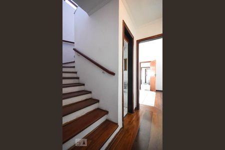 Corredor 1 de casa à venda com 3 quartos, 125m² em Vila Morse, São Paulo