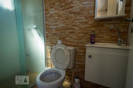 Banheiro de casa para alugar com 1 quarto, 42m² em Vila Santo Estevão, São Paulo