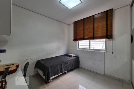 Quarto 1 de casa para alugar com 7 quartos, 260m² em Itapoã, Belo Horizonte