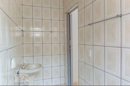 Banheiro de casa para alugar com 1 quarto, 50m² em Santa Terezinha, São Bernardo do Campo