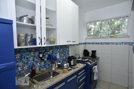 Apartamento à venda com 57m², 2 quartos e 1 vagaCozinha