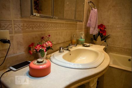 Apartamento à venda com 200m², 4 quartos e 1 vagaBanheiro 1