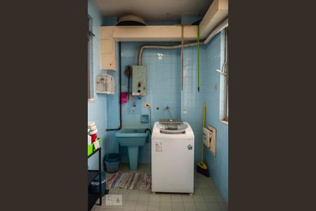 Apartamento à venda com 200m², 4 quartos e 1 vagaÁrea de Serviço