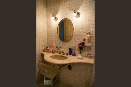 Apartamento à venda com 200m², 4 quartos e 1 vagaBanheiro 2