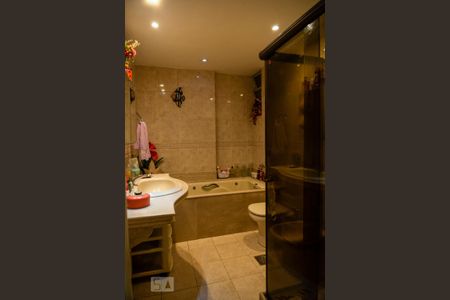 Apartamento à venda com 200m², 4 quartos e 1 vagaBanheiro