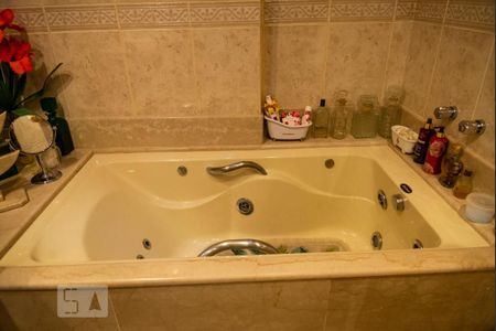 Apartamento à venda com 200m², 4 quartos e 1 vagaBanheiro 1