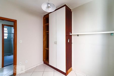 Casa à venda com 200m², 4 quartos e 6 vagasQuarto 2
