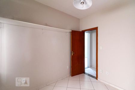 Casa à venda com 200m², 4 quartos e 6 vagasQuarto 2