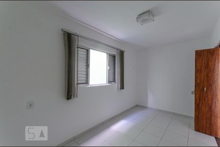 Quarto 1 de casa para alugar com 2 quartos, 100m² em Vila Laís, São Paulo