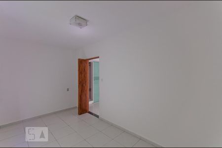 Quarto 1 de casa para alugar com 2 quartos, 48m² em Vila Laís, São Paulo