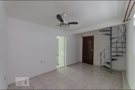 Sala de casa para alugar com 2 quartos, 100m² em Vila Laís, São Paulo