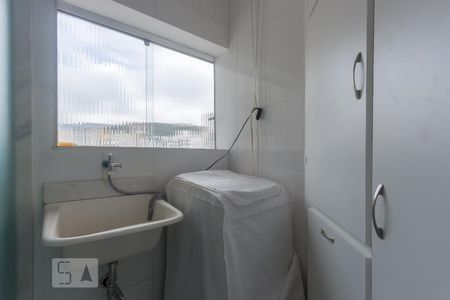 Área de Serviço de apartamento para alugar com 2 quartos, 57m² em Carmo, Belo Horizonte