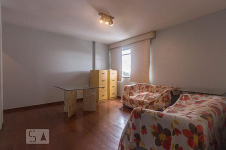 Sala de apartamento para alugar com 2 quartos, 57m² em Carmo, Belo Horizonte