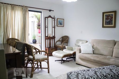 Sala de casa à venda com 3 quartos, 200m² em Chácara Califórnia, São Paulo