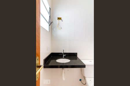 Casa à venda com 180m², 3 quartos e 3 vagasBanheiro da Suíte 2