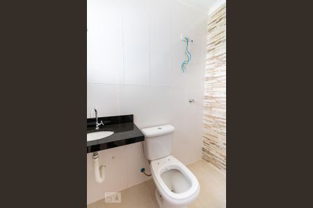 Casa à venda com 180m², 3 quartos e 3 vagasBanheiro da Suíte 2