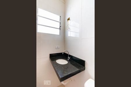 Casa à venda com 180m², 3 quartos e 3 vagasBanheiro da Suíte 2