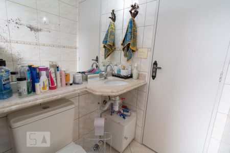 Apartamento à venda com 65m², 2 quartos e 1 vaga Apartamento à venda com 65m², 2 quartos e 1 vagaBanheiro
