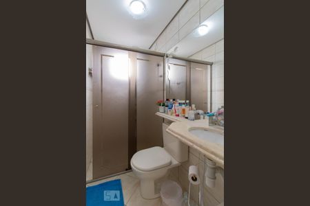 Apartamento à venda com 65m², 2 quartos e 1 vaga Apartamento à venda com 65m², 2 quartos e 1 vagaBanheiro