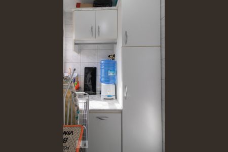 Apartamento à venda com 65m², 2 quartos e 1 vaga Apartamento à venda com 65m², 2 quartos e 1 vagaÁrea de Serviço - Armário