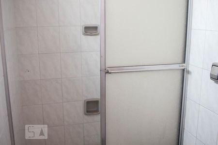 Banheiro do Quarto 2 de casa para alugar com 2 quartos, 145m² em Cidade Mãe do Céu, São Paulo
