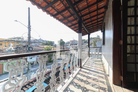 Casa à venda com 143m², 3 quartos e 4 vagas Casa à venda com 143m², 3 quartos e 4 vagasVaranda Quarto 2 - Suíte