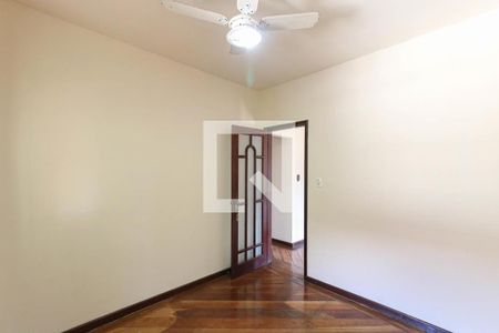 Casa à venda com 143m², 3 quartos e 4 vagas Casa à venda com 143m², 3 quartos e 4 vagasQuarto 4