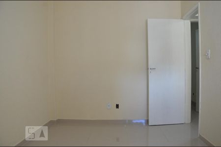 Quarto 1 de apartamento para alugar com 2 quartos, 47m² em Inhauma, Rio de Janeiro