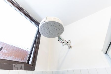 Apartamento à venda com 90m², 3 quartos e 1 vaga Apartamento à venda com 90m², 3 quartos e 1 vagaChuveiro