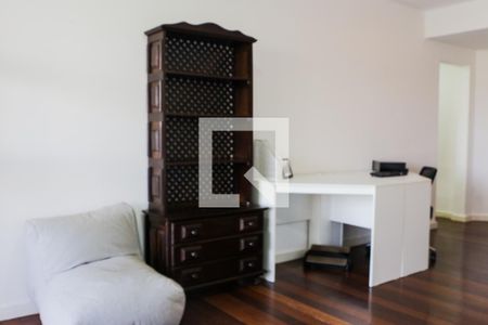Sala de apartamento para alugar com 1 quarto, 70m² em Barra da Tijuca, Rio de Janeiro