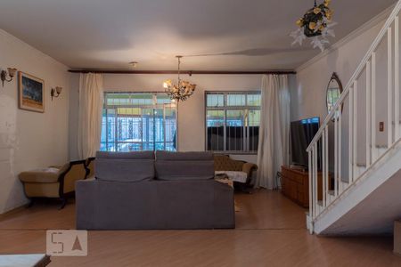 Sala de casa à venda com 4 quartos, 232m² em Mirandópolis, São Paulo