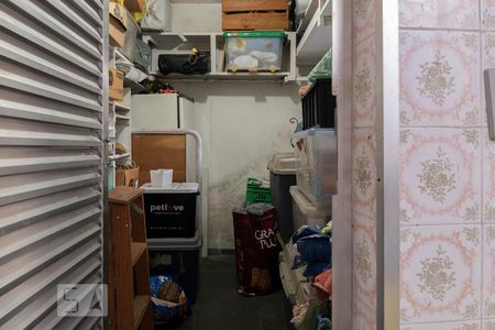 Casa à venda com 232m², 4 quartos e 3 vagas Casa à venda com 232m², 4 quartos e 3 vagasDespensa