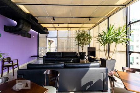 Apartamento à venda com 45m², 1 quarto e 1 vaga Apartamento à venda com 45m², 1 quarto e 1 vagaÁrea comum do prédio