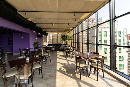 Apartamento à venda com 45m², 1 quarto e 1 vaga Apartamento à venda com 45m², 1 quarto e 1 vagaÁrea comum do prédio