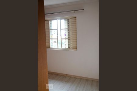 Apartamento à venda com 70m², 2 quartos e 2 vagasQuarto 2