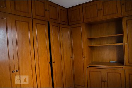 Apartamento à venda com 70m², 2 quartos e 2 vagasQuarto 2