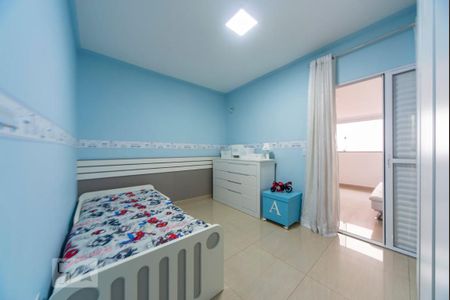 Casa à venda com 200m², 4 quartos e 2 vagasQuarto 2