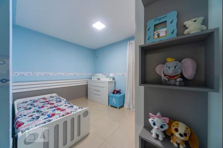 Casa à venda com 200m², 4 quartos e 2 vagasQuarto 2