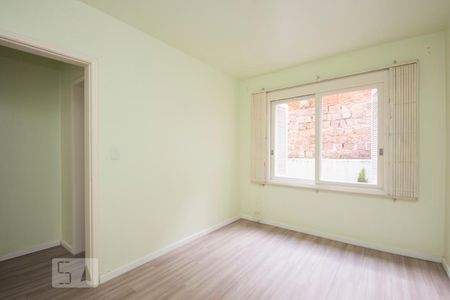 Quarto  de apartamento para alugar com 1 quarto, 45m² em São João, Porto Alegre