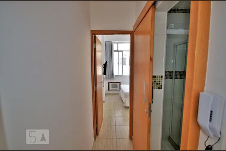 Corredor de apartamento para alugar com 1 quarto, 20m² em Centro, Rio de Janeiro