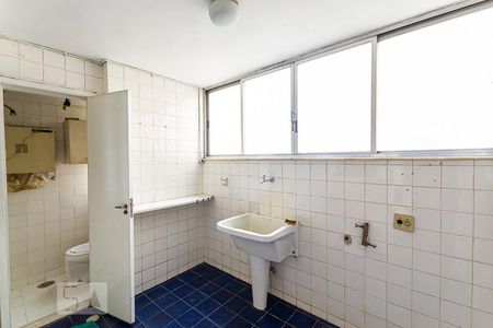 Apartamento à venda com 127m², 3 quartos e 1 vagaÁrea de Serviço