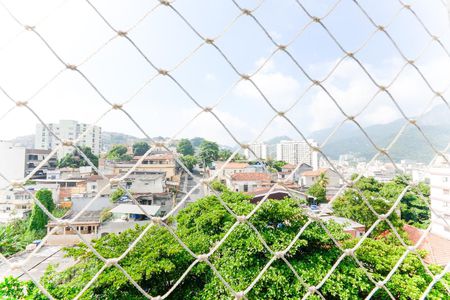 Apartamento à venda com 70m², 2 quartos e 1 vaga Apartamento à venda com 70m², 2 quartos e 1 vagaVista