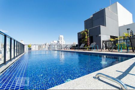 Studio à venda com 26m², 1 quarto e sem vagaÁrea comum - Piscina