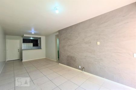 Apartamento para alugar com 82m², 3 quartos e 1 vagaSala