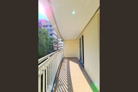 Apartamento para alugar com 82m², 3 quartos e 1 vagaVaranda